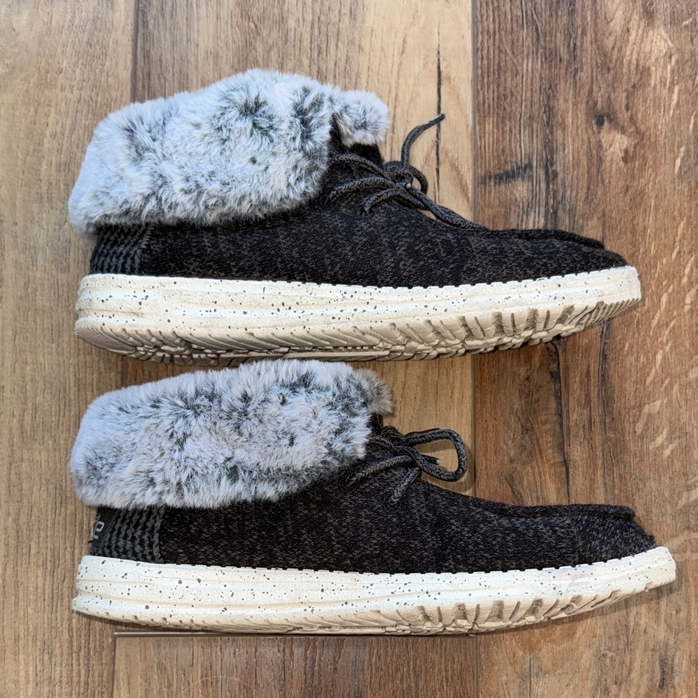 Hey Dude Women’s Shoes